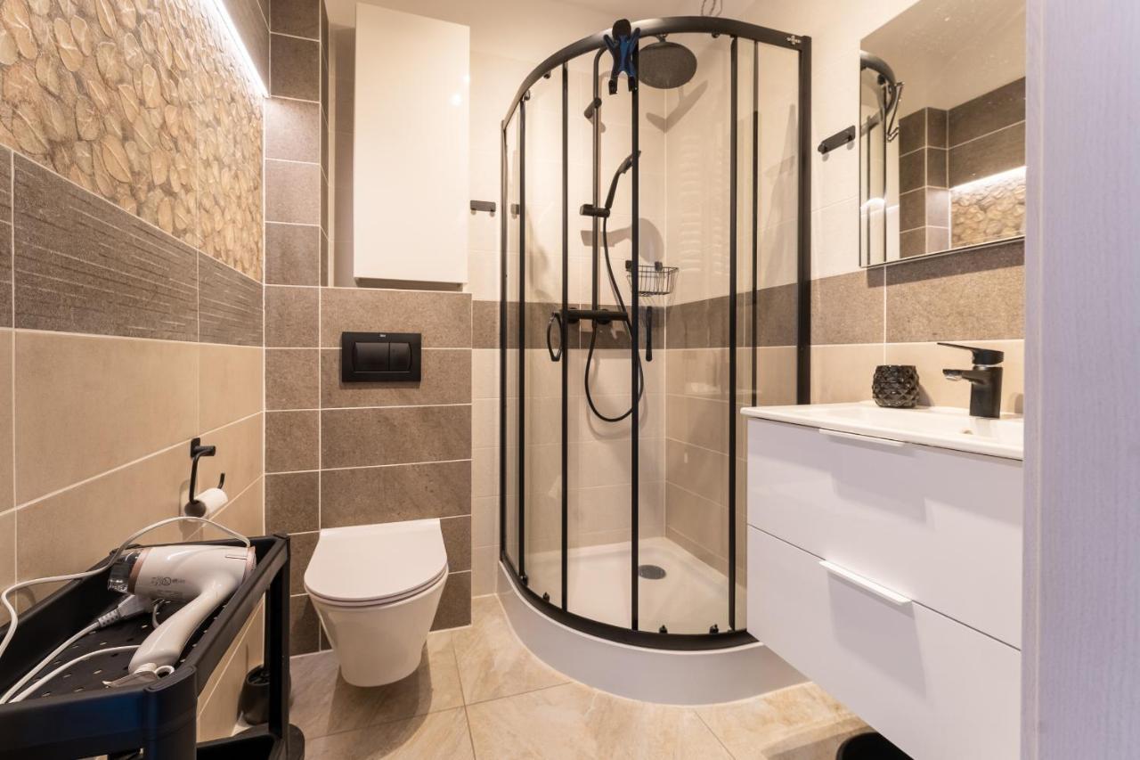 Apartament Strefa Centrum - Z Prywatnym Parkingiem - Space Apart Карпач Экстерьер фото